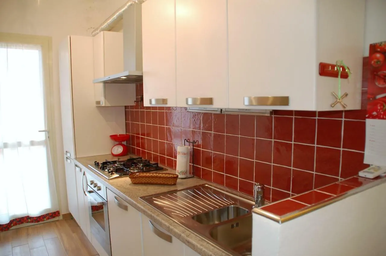 Lucia Holiday House Porto Pino 0*,